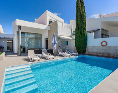 Villa Caterina, Caleta Golf